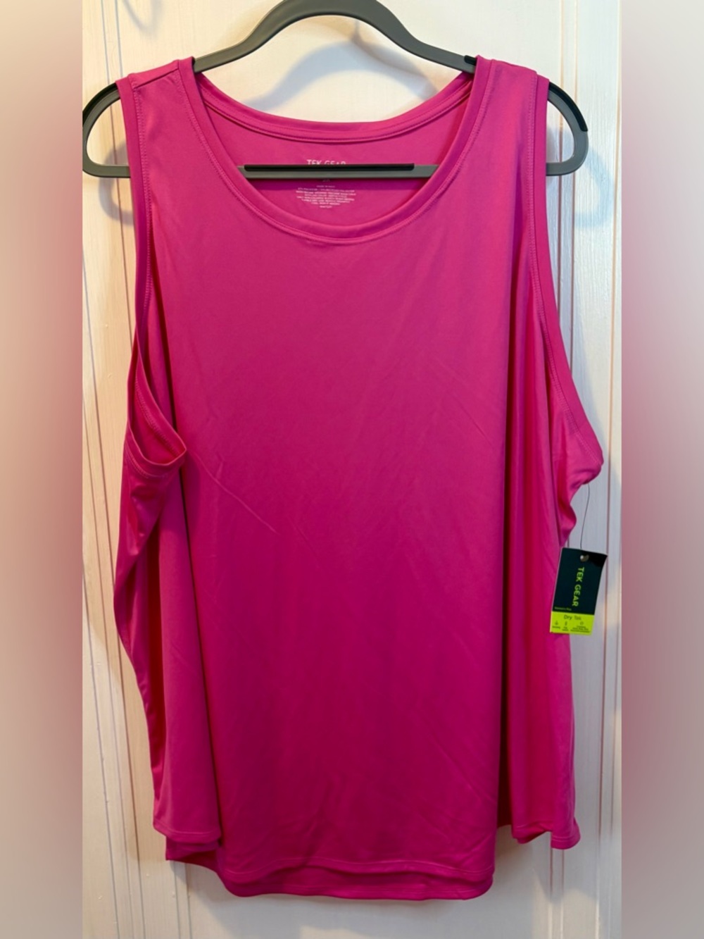 tek gear Bright Pink Women’s Athletic Tank Top